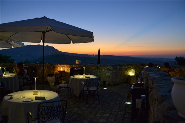 APERITIVI AL TRAMONTO